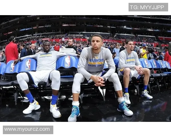 库里背后的故事：从少年到巨星之路